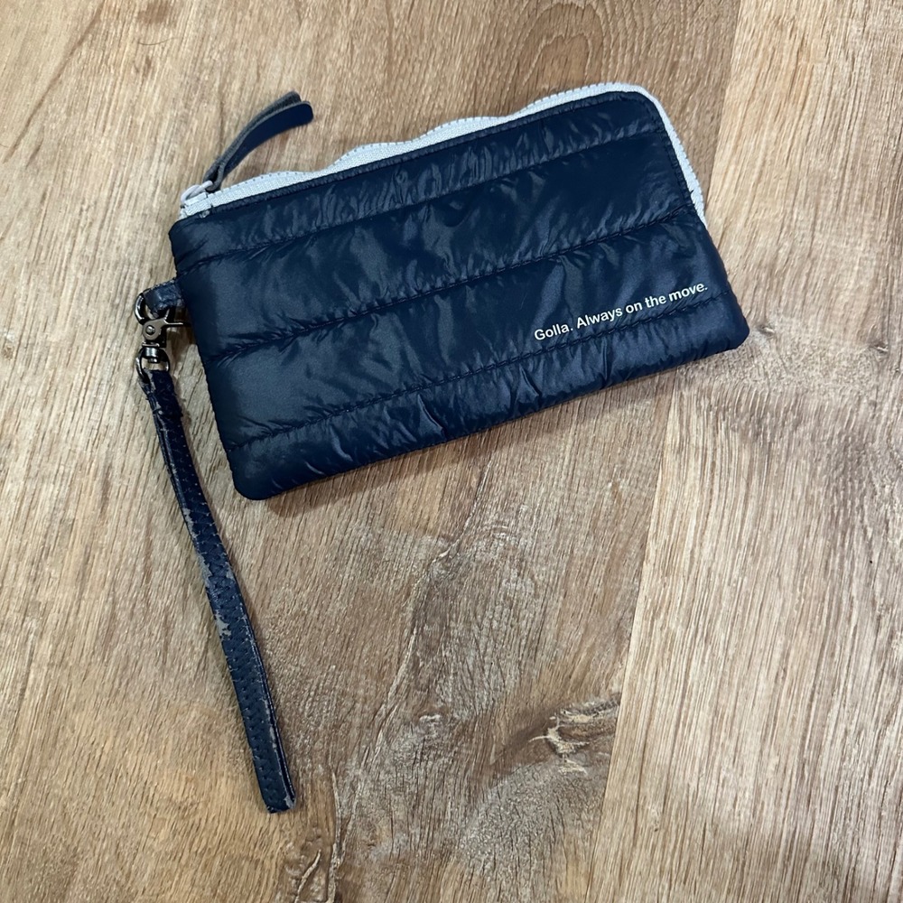 GOLLA |‎ Navy Blue Quilted Wristlet Pouch Zip Top Coin Purse